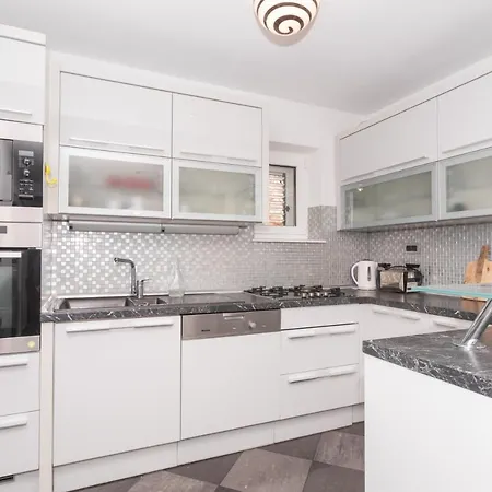 Center Apartment Sibenik