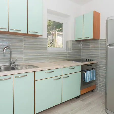 Center Apartment *